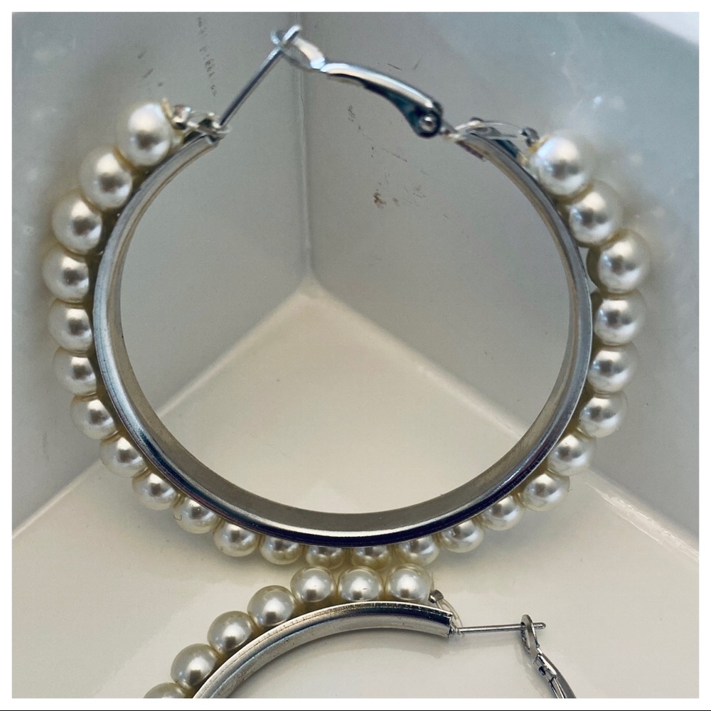 ✨LAST ONE✨Chic pearl hoop earrings - Picture 4 of 4
